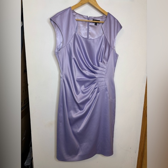 Tahari ASL Lavender Satin Starburst Square Neck Sheath - Picture 2 of 8